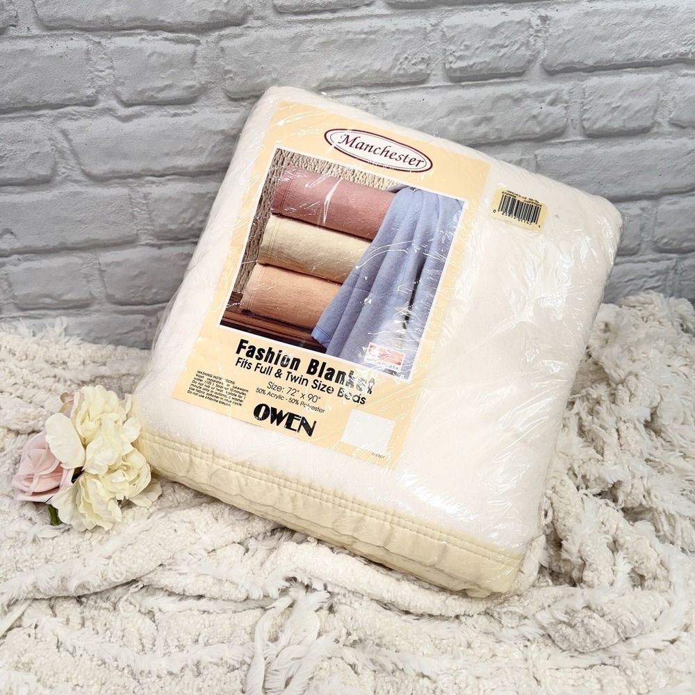 Vtg Owen Manchester Twin / Full Size Acrylic Blanket Soft Fuzzy Ivory Cream 80's